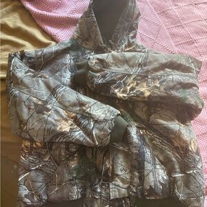 Camo Hooded Hunting Jacket - Realtree Style